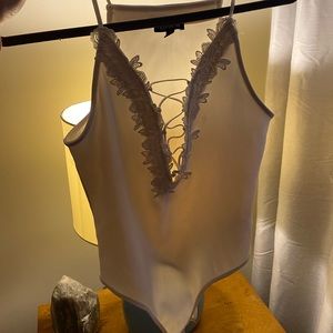 Lace front express body Siri size medium